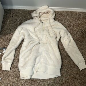 White fuzzy aerie jacket
